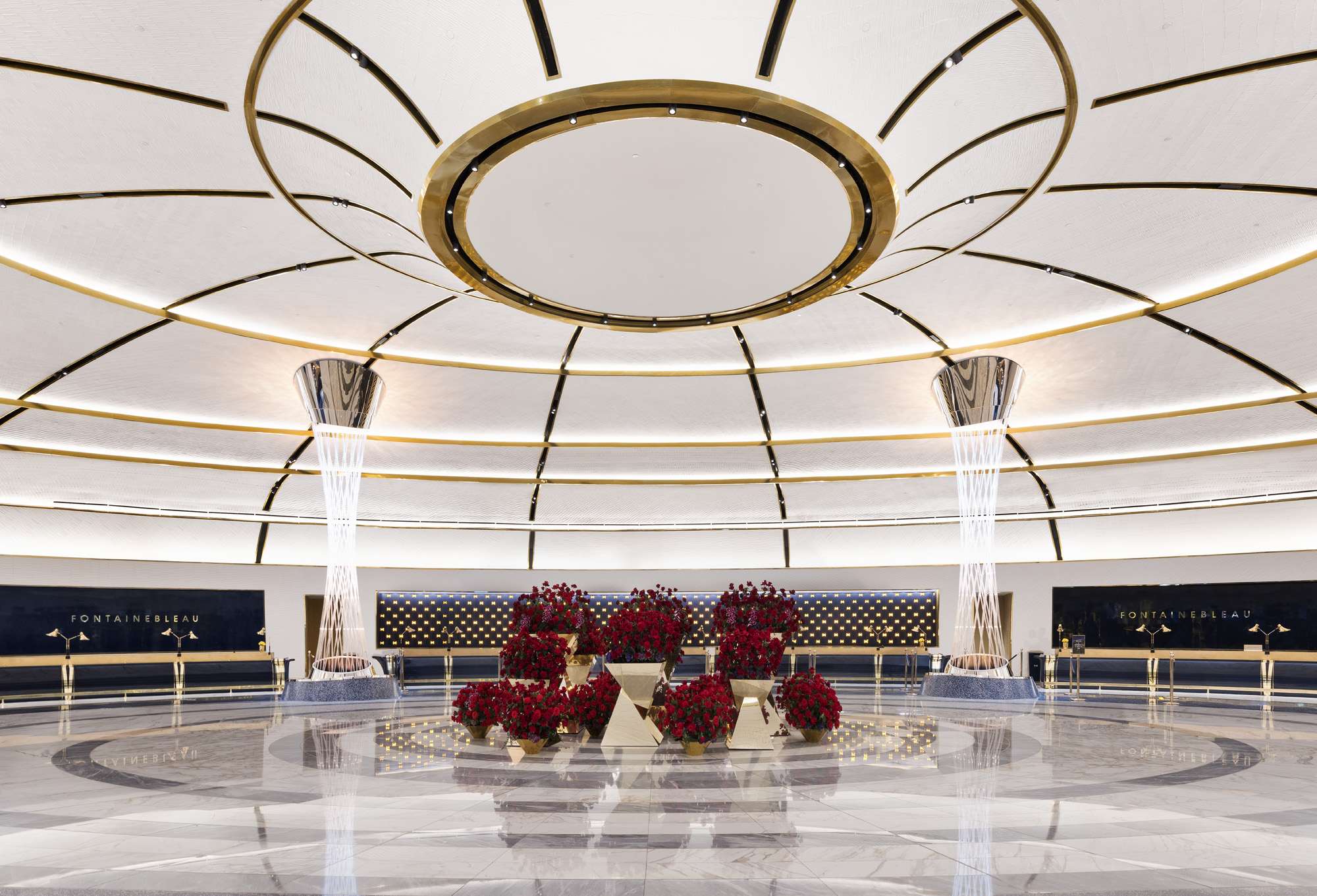 fontainebleau-las-vegas-lobby