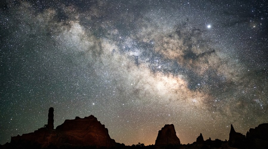 Astrotourism Is Trending—Here’s How to Shoot the Stars, According to a Professional Photographer