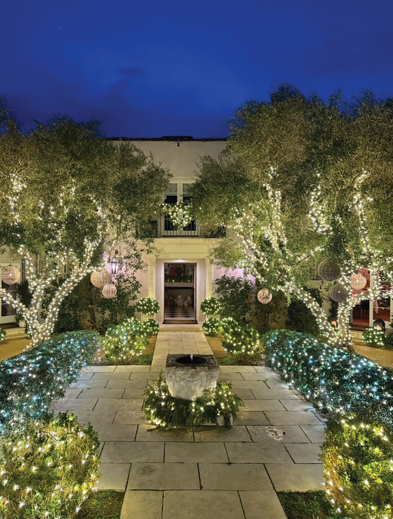 Ellen Pompeo Holiday Lights