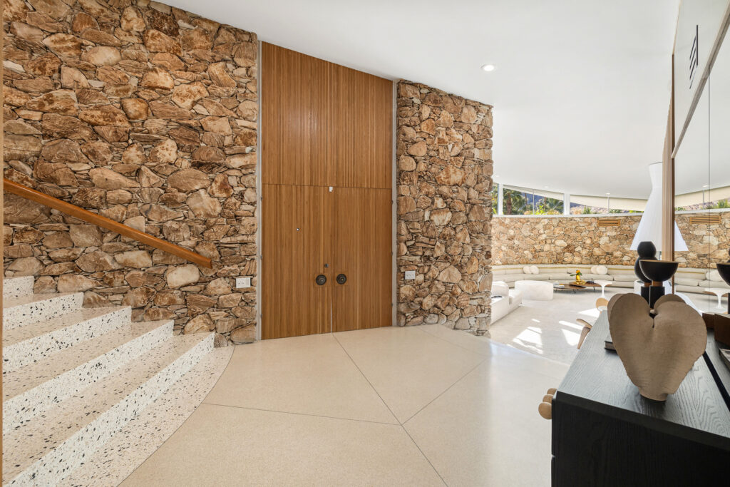 Entry in The Alexander House 1960 Elvis Honeymoon House