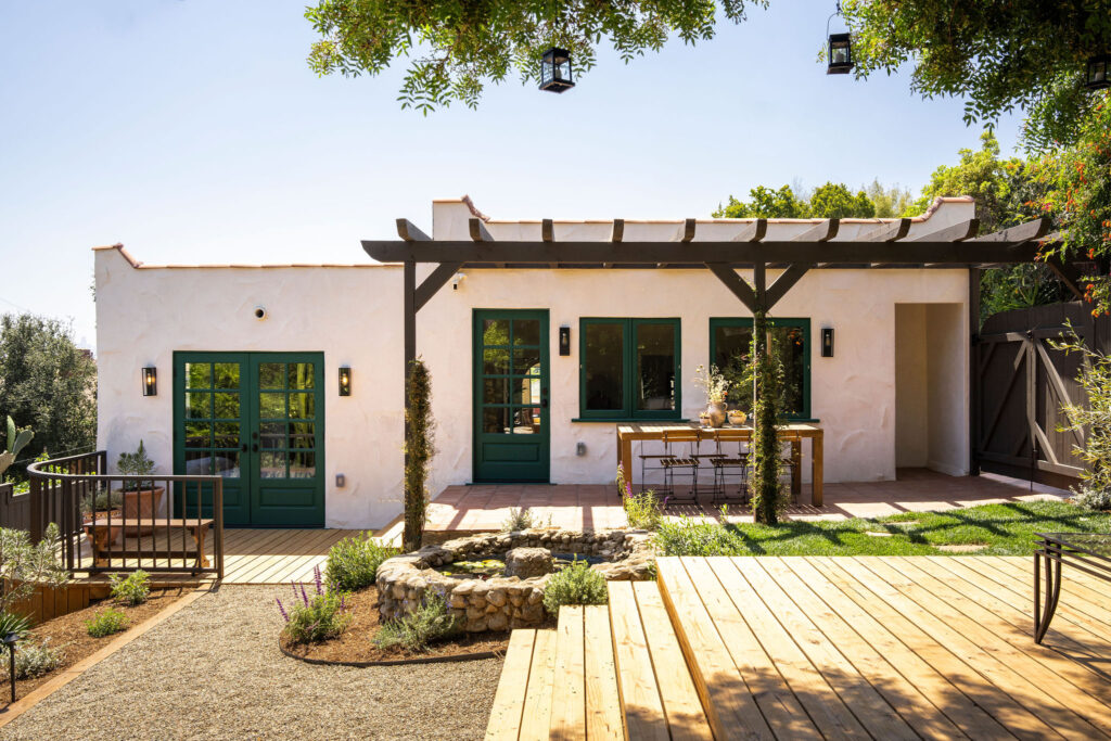 Exterior in Highland Park House by Bungalowe