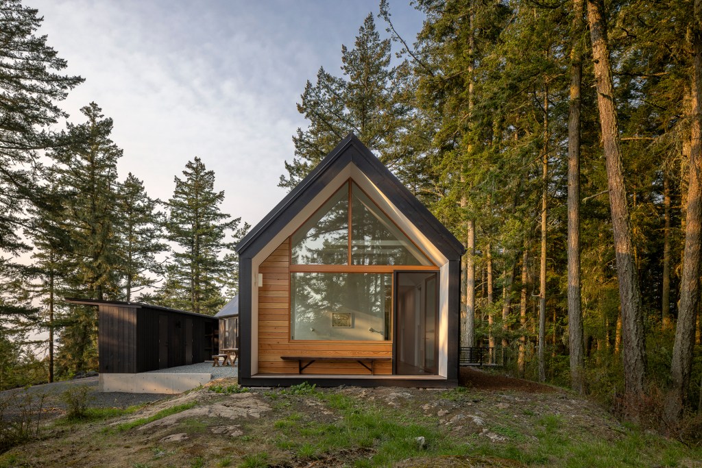 This Island Retreat Is a Relaxing Escape from the City
