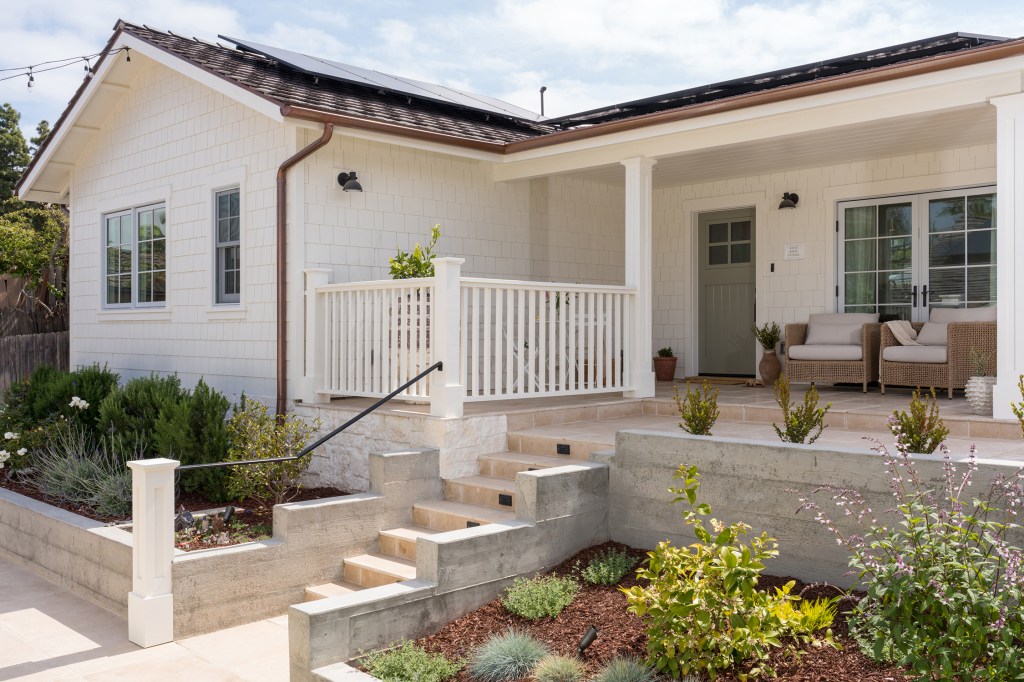 This ADU Was Designed to Be a ‘Little Sister’ to the Main House