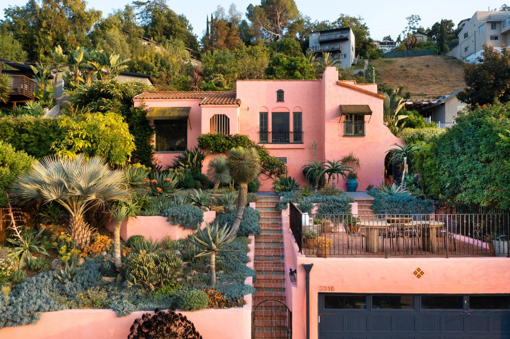 Forget the Barbie Dreamhouse—This Stunning Pink Ombré Home in L.A. Is Pure Design Eye-Candy