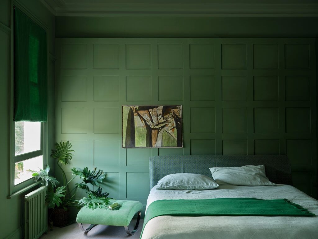 Farrow & Ball Dead Flat in Calke Green