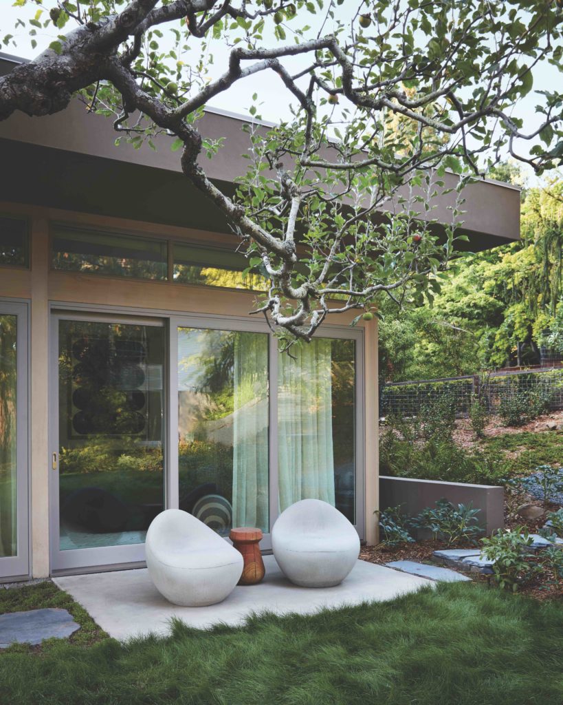 Mid-Century Modern Outdoor Furniture