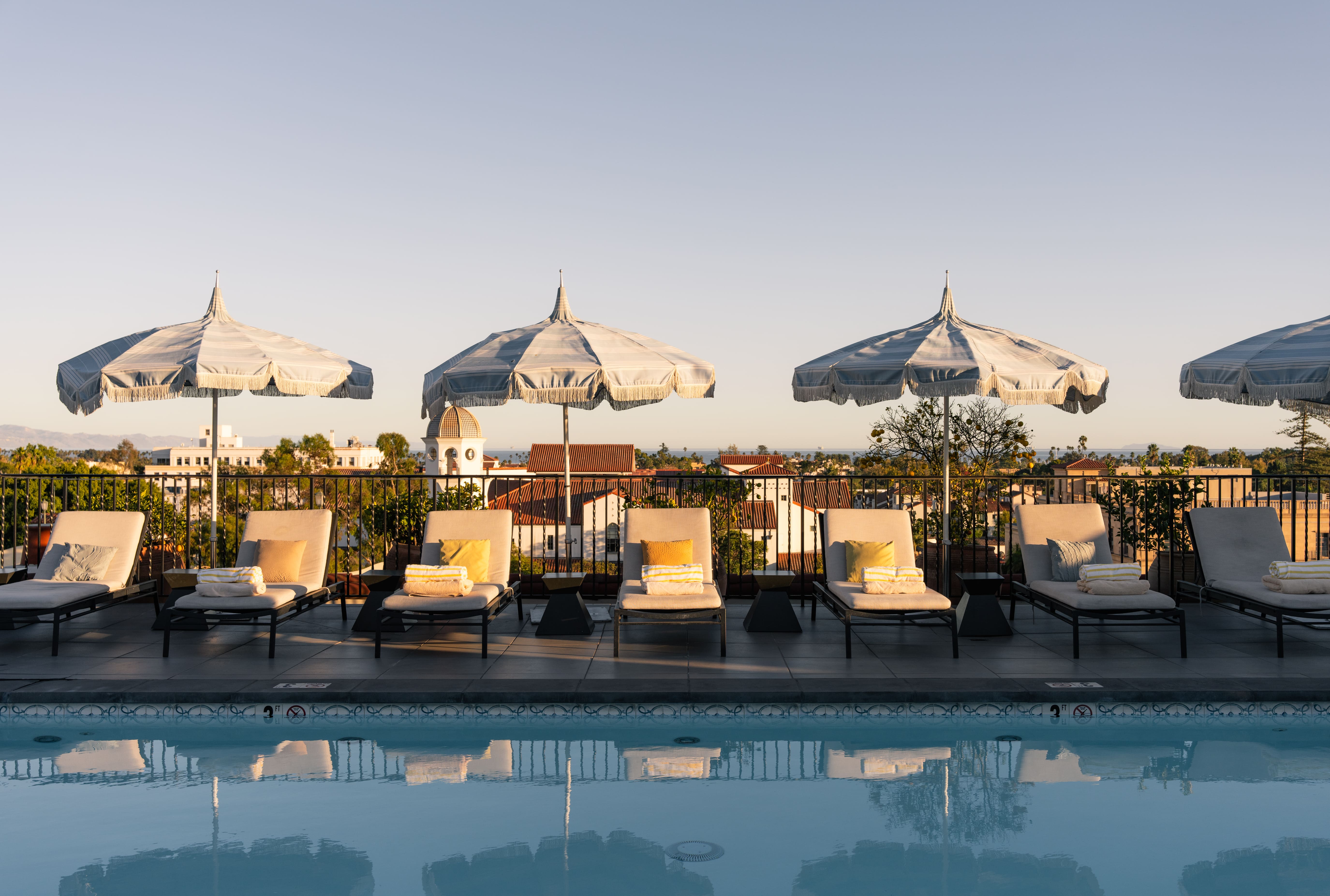 rooftop-pool