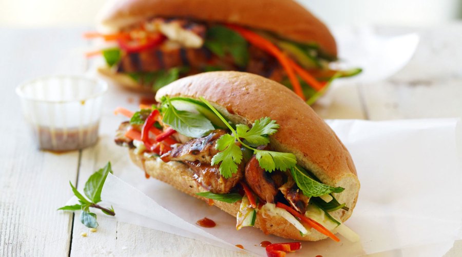 Grilled Chicken Bánh Mì