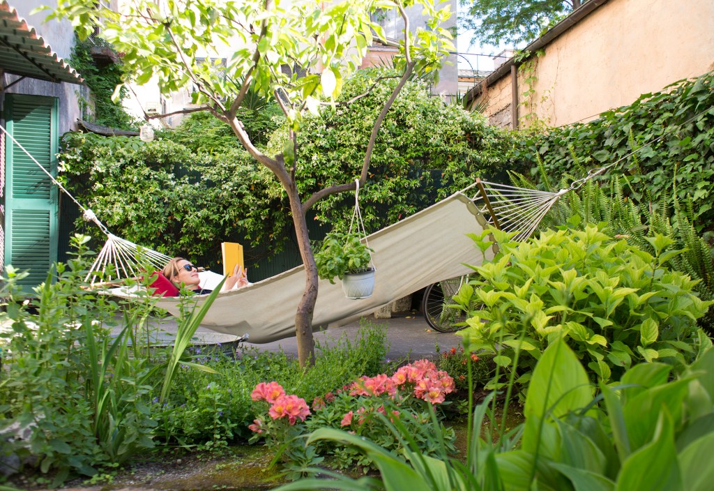 This Stylish Hammock Keeps Vacation Vibes Going All Year Long