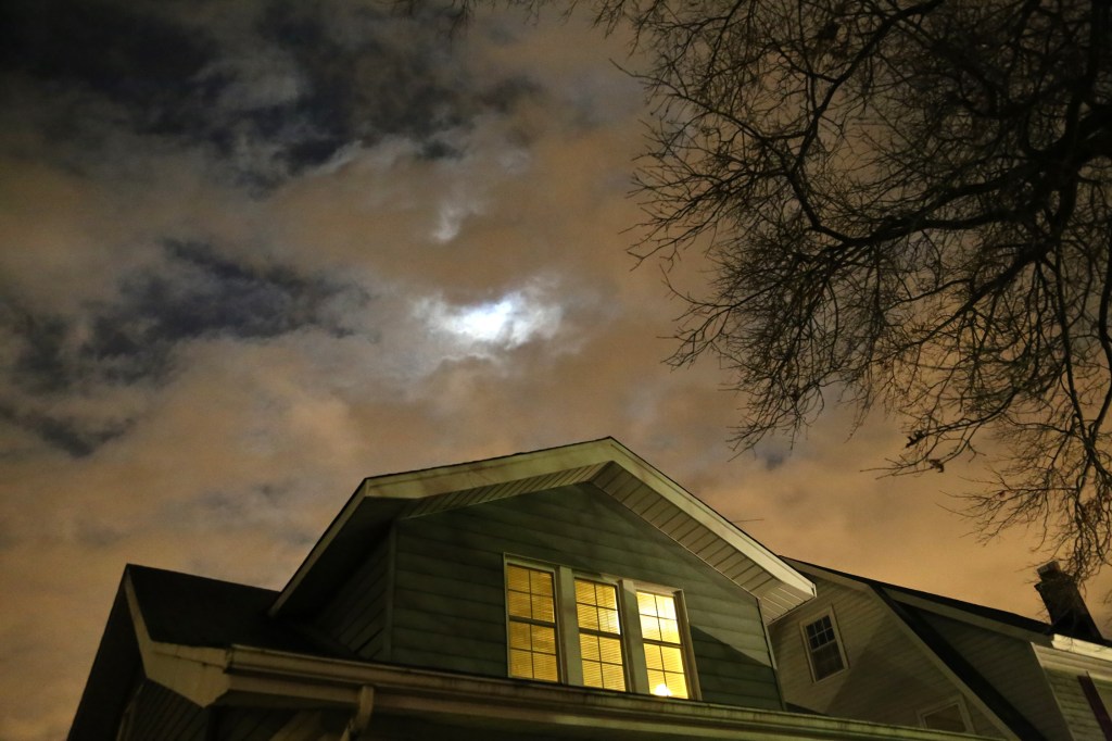 This Is the Reason Why Houses in Scary Movies Are Now Modern, Not Victorian
