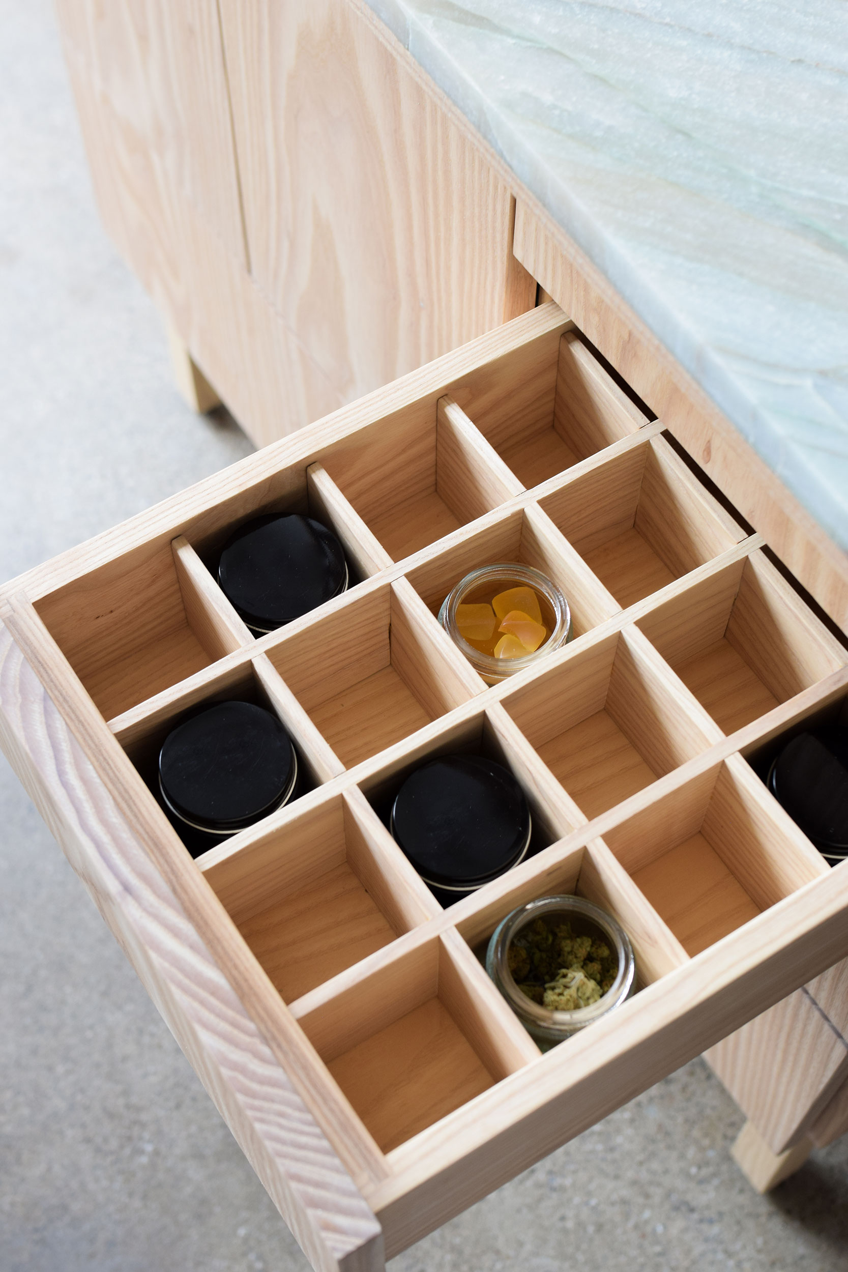 High Bar Flower Drawer