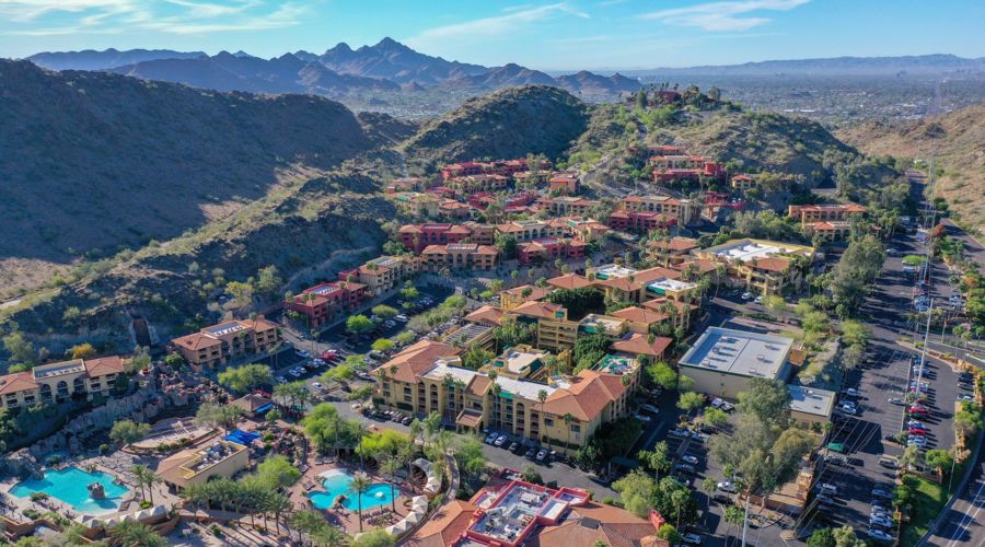 A Bird’s-Eye View of the Pointe Hilton Tapatio Cliffs Resort