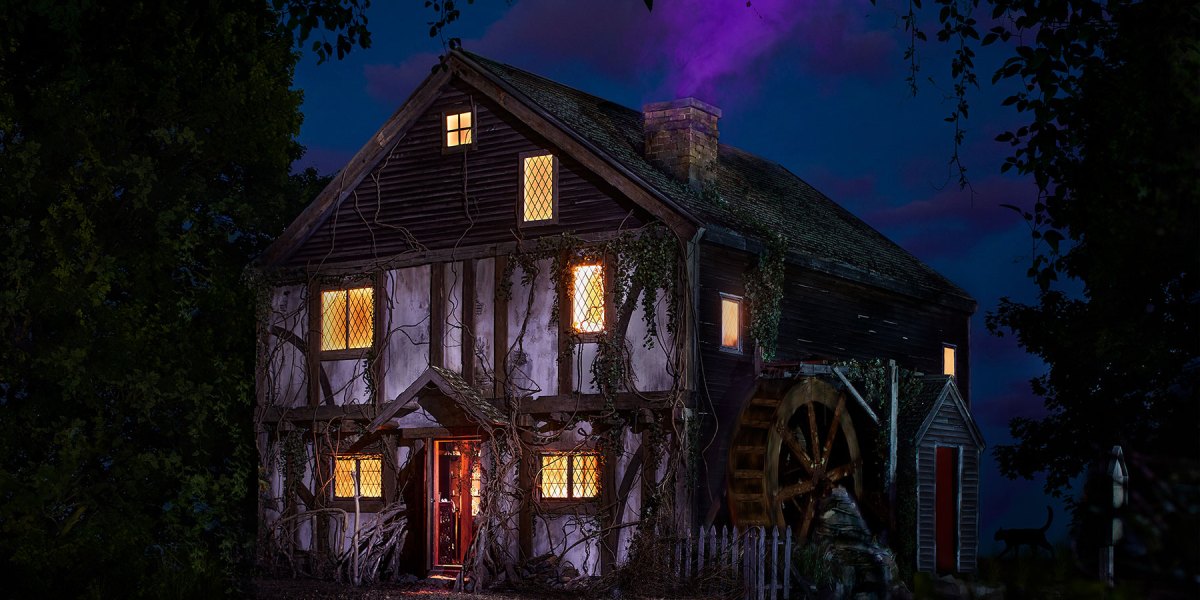 Hocus Pocus Airbnb Exterior