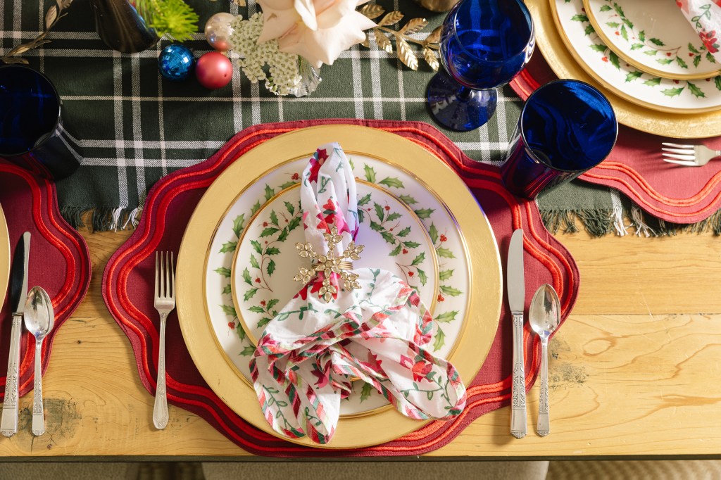 The Dos and Don’ts of Holiday Decorating Designers Want You to Know