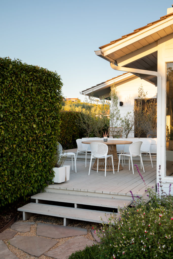 outdoor dining Article furniture montecito