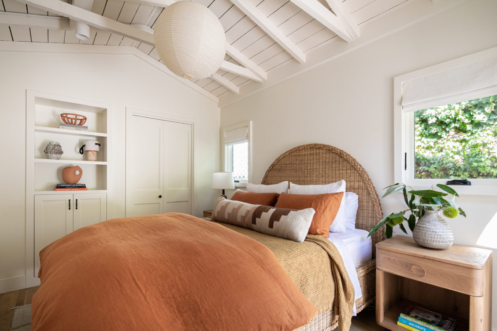 Raili Clasen wicker bed exposed beams Noguchi lantern