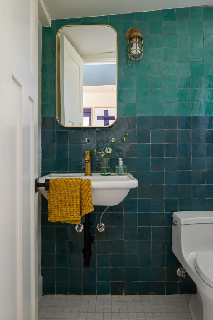 Raili Clasen laguna cottage bathroom two tone tile