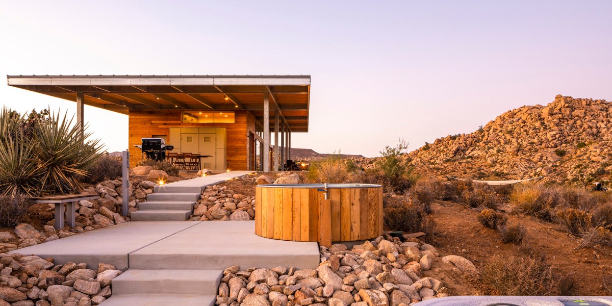 Pioneertown House Outdoor Spa