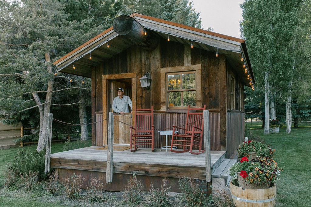 burdge-idaho-prefab-cabin