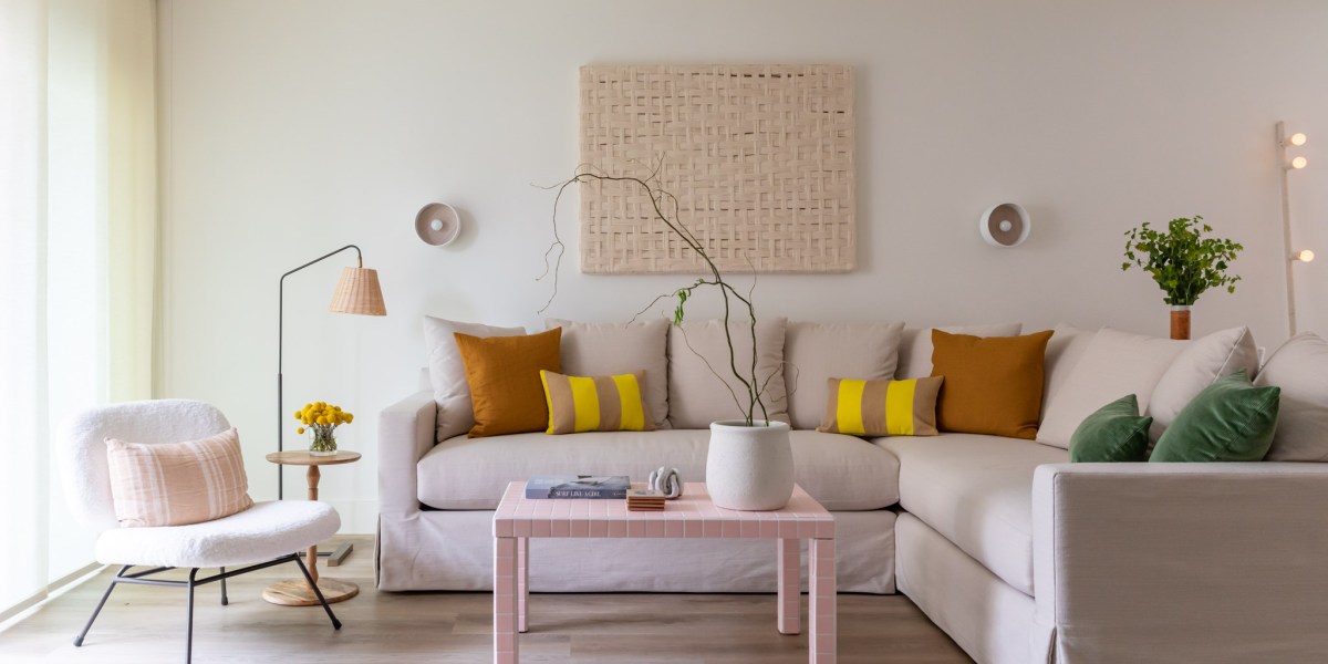 beach condo living room decor