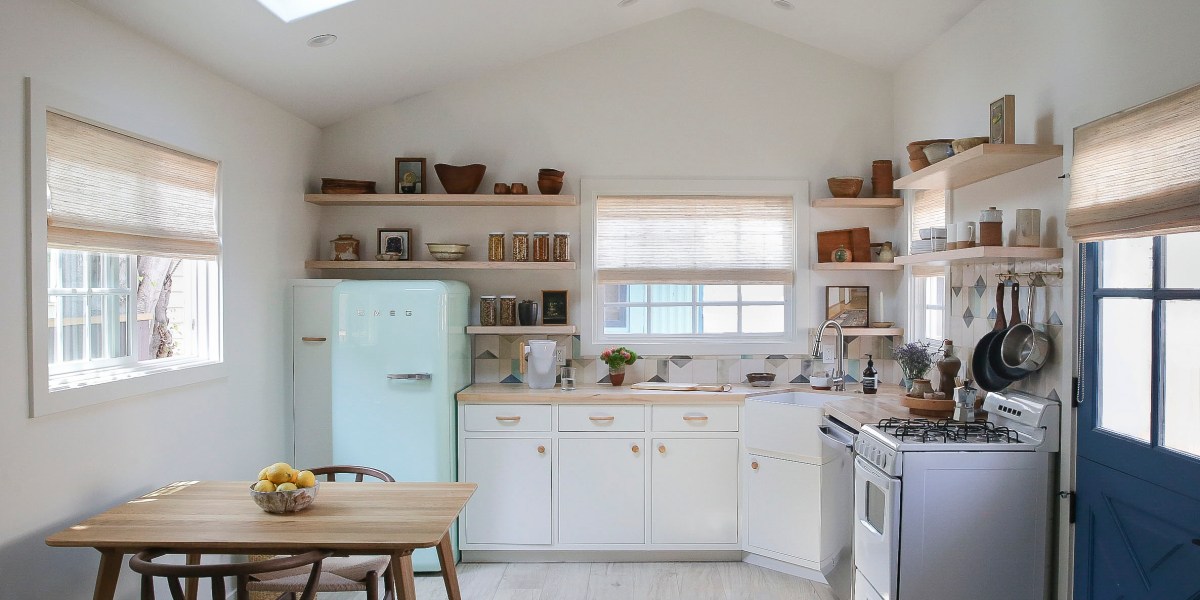 kitchen-blue-fridge-malibu-surf-shack