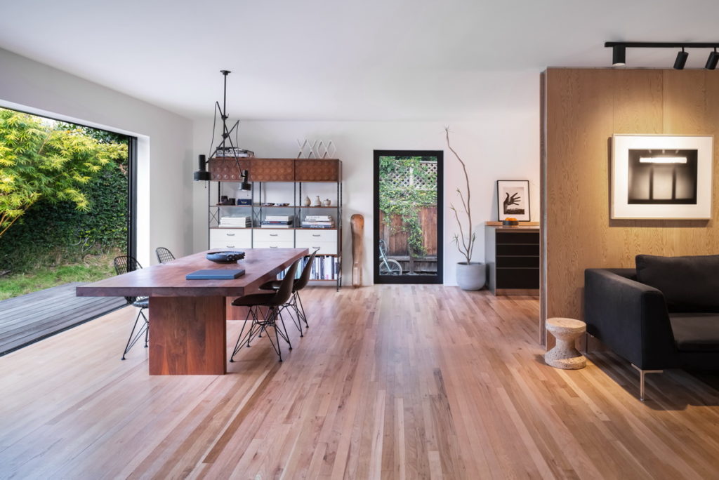 mar-vista-modern-dining-room-takashi-yanai