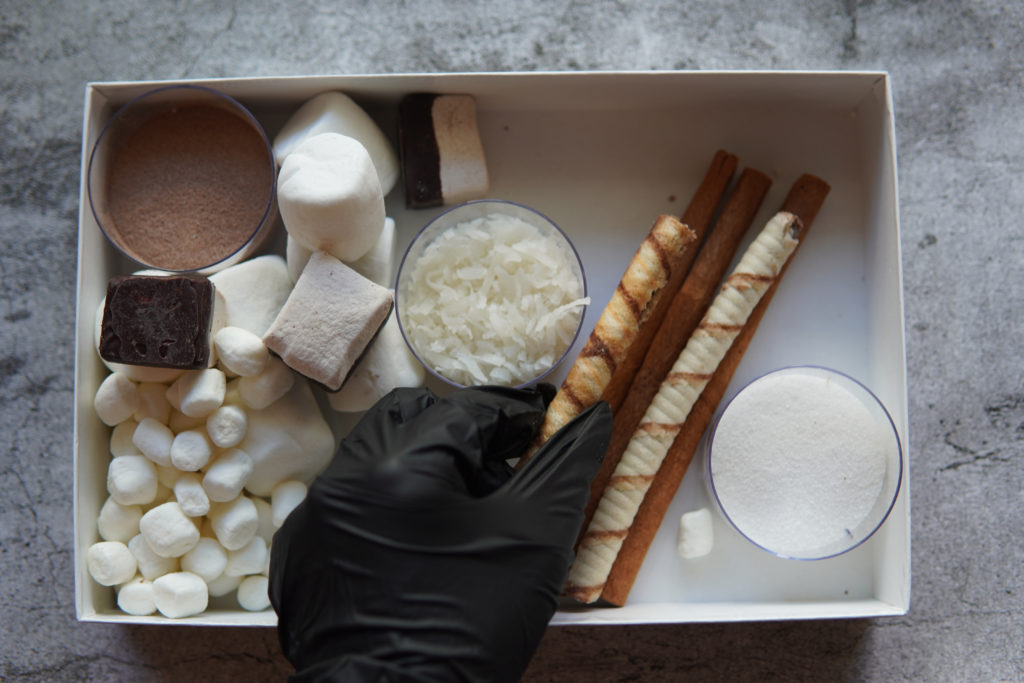 luxe bite la hot cocoa charcuterie box