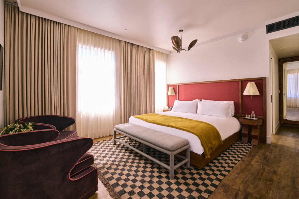 Hotel Lucile Guest Room