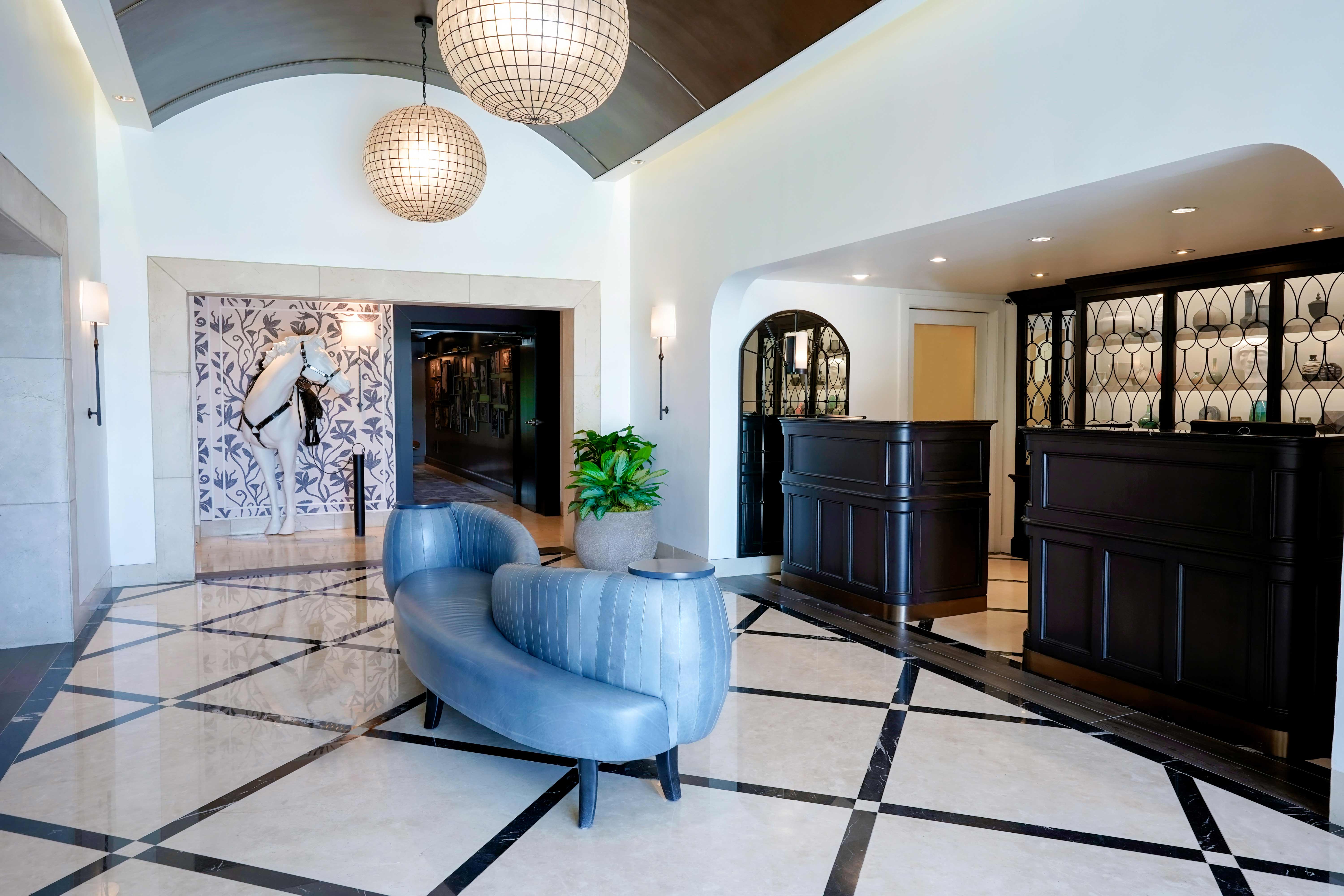 hotel-amarano-lobby