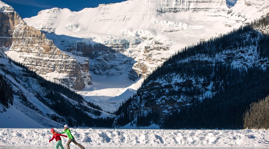 in-the-canadian-rockies-lake-louise-banff-canada