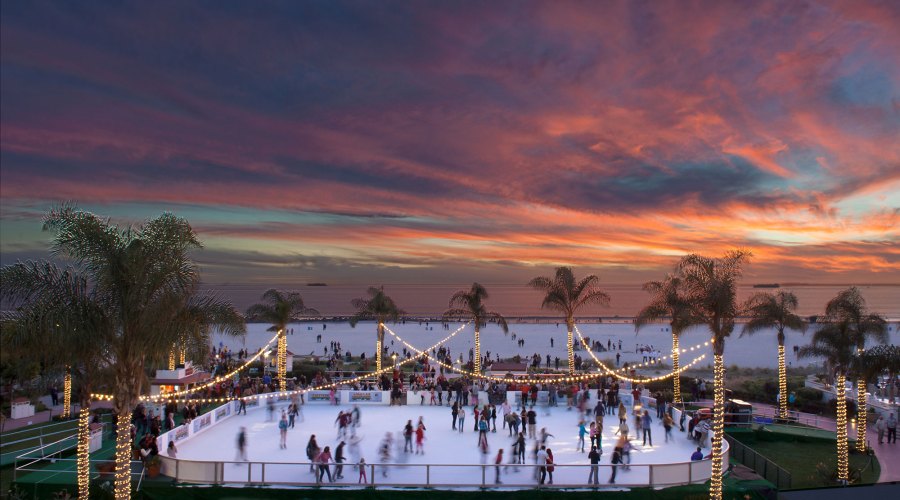 on-the-beach-hotel-del-coronado-near-san-diego-ca