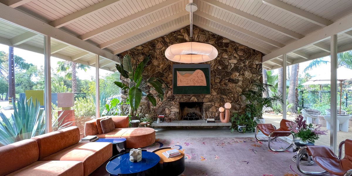 Capri Hotel Ojai Communal Space