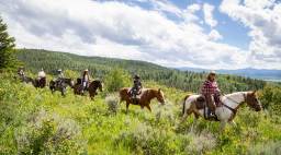 Horseback Riding at Linn Cayon Ranch