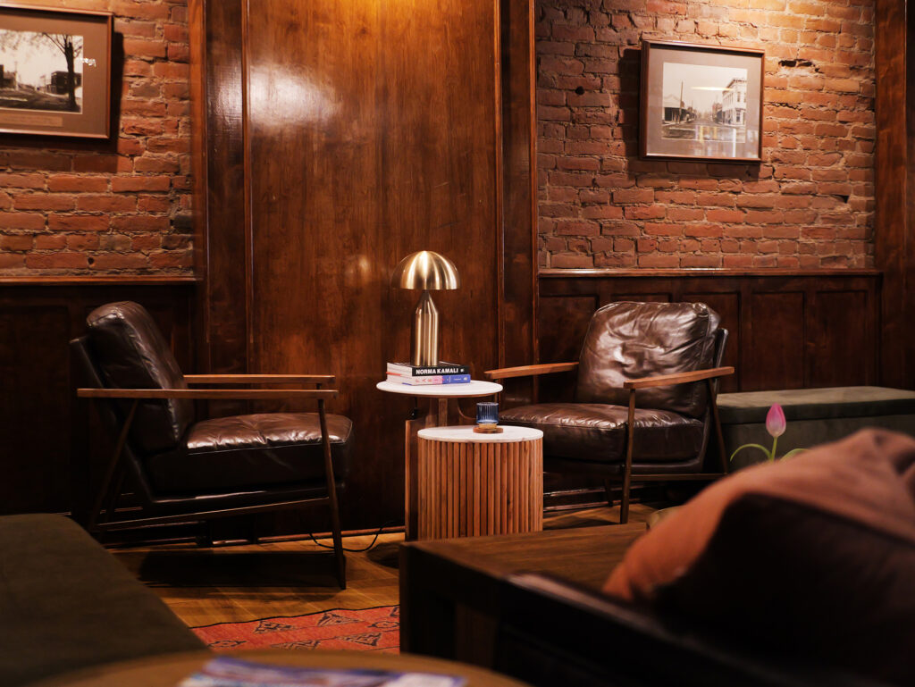 Wine Lounge at Jacksonville Inn