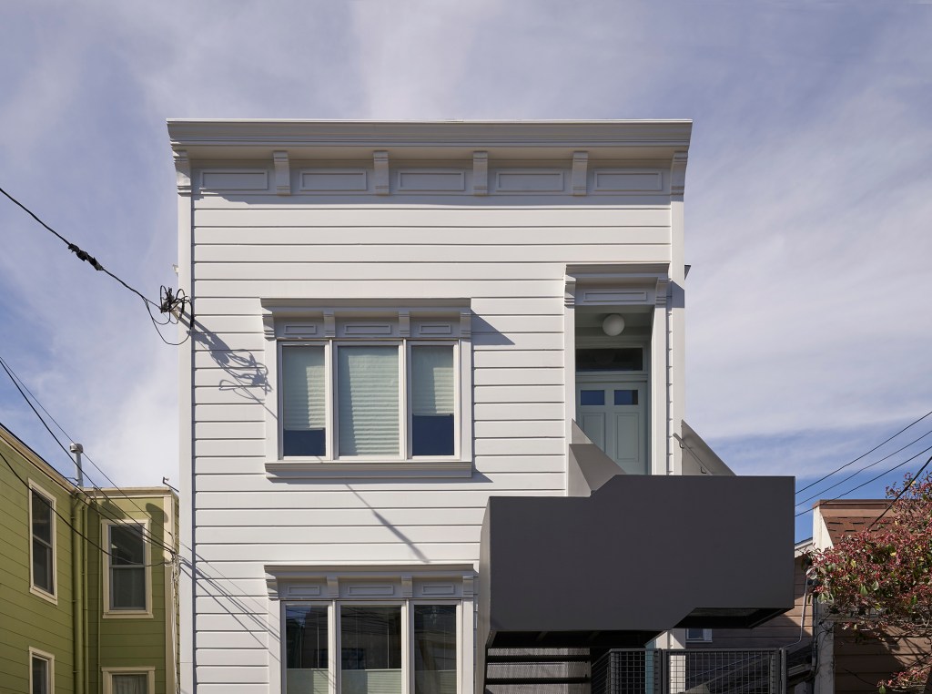 See How This Character-Less, Stucco-Encased Home Exterior Was Transformed into Architecture Eye-Candy