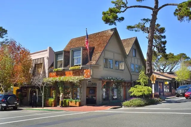 explore-carmel-by-the-seas-fairytale-architecture