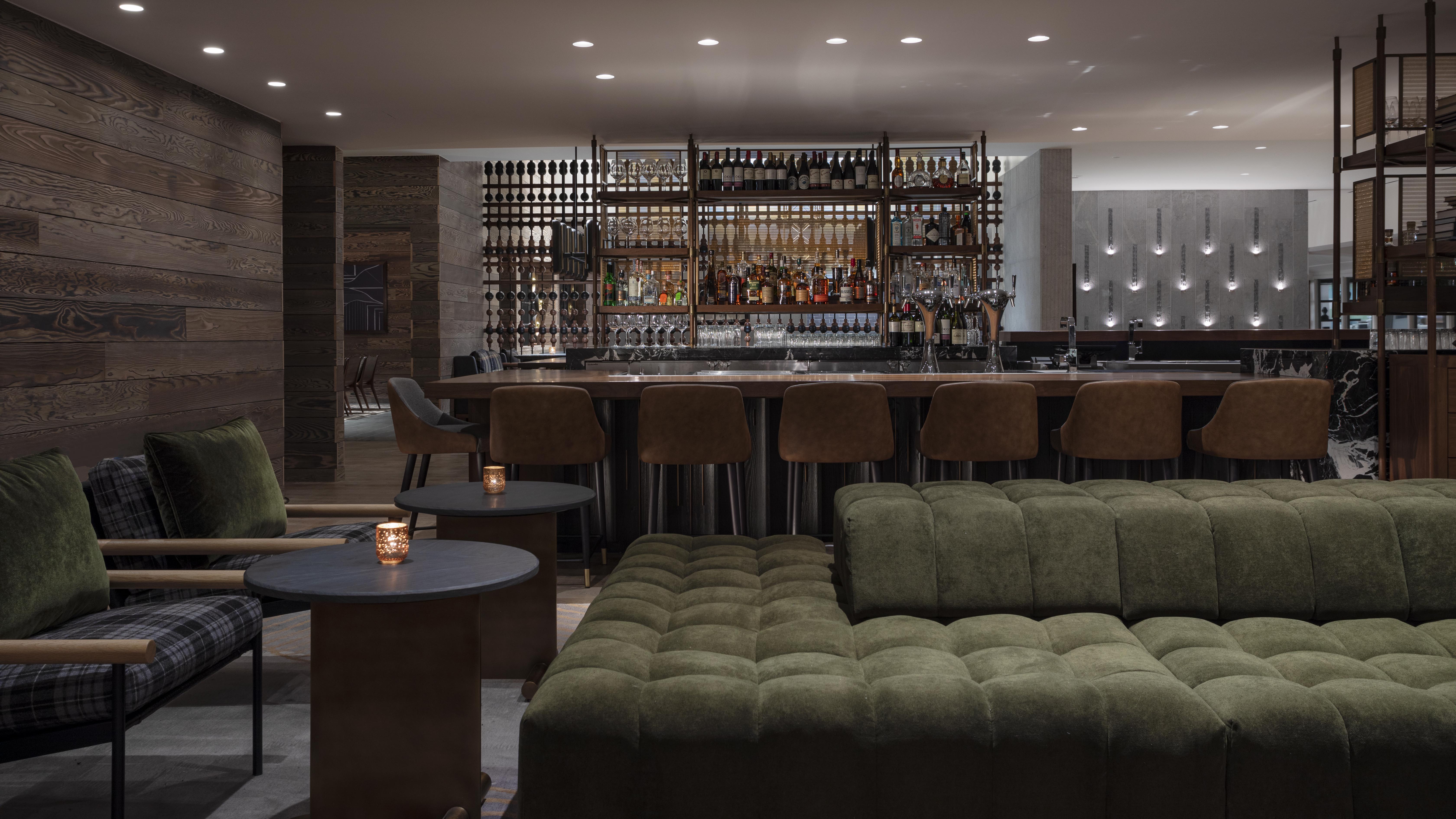 revel-lounge-at-the-hythe
