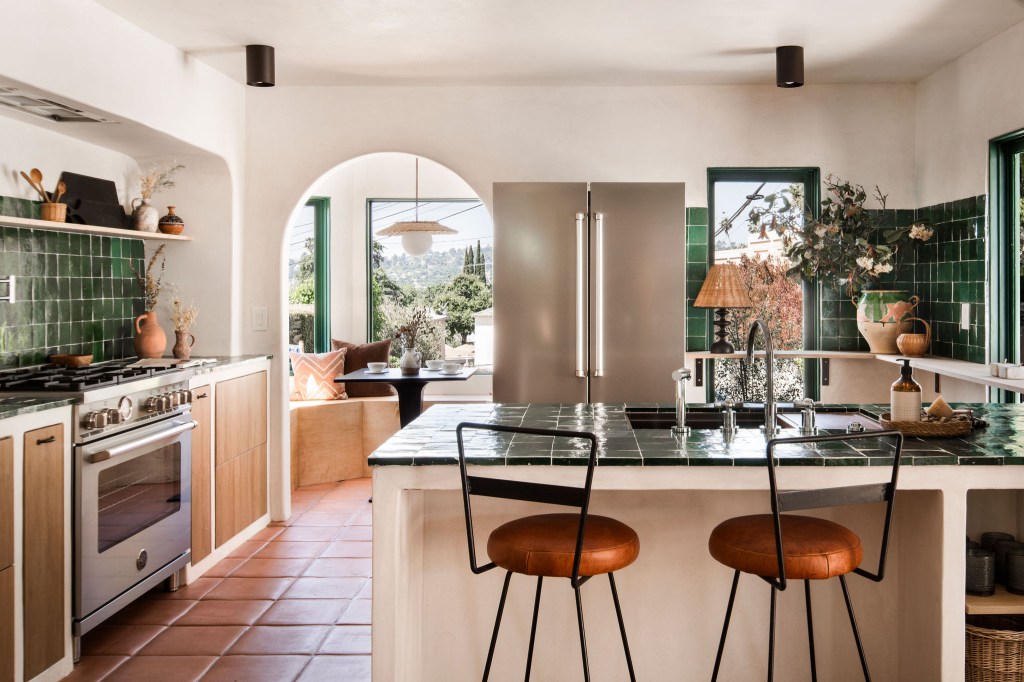 This Petite Highland Park House Was Inspired by Resorts in Oaxaca and Ojai