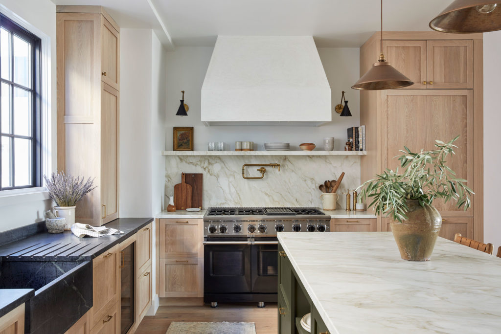Kitchen in Ocean Beach by Saffron + Poe