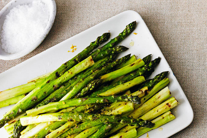 Grilled Asparagus with Lemon
