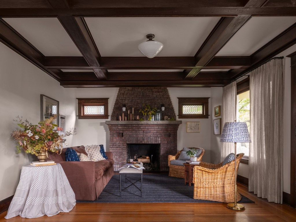 This 1913 Seattle Craftsman Feels Effortlessly Lived In