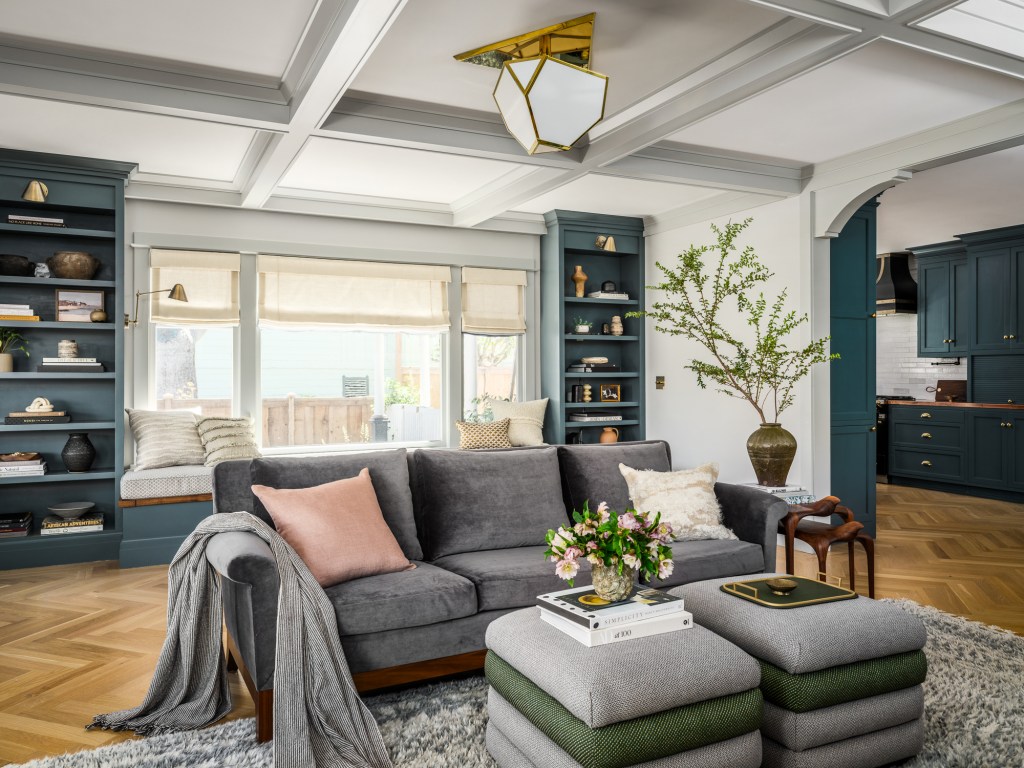 A Seaside Home in Pacific Grove Cleverly Takes Advantage of Ocean Views