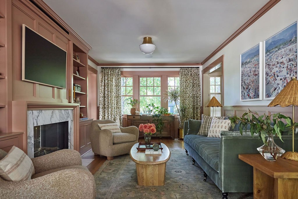This 1915 Dutch Colonial in Seattle Strays Far Away from Tradition