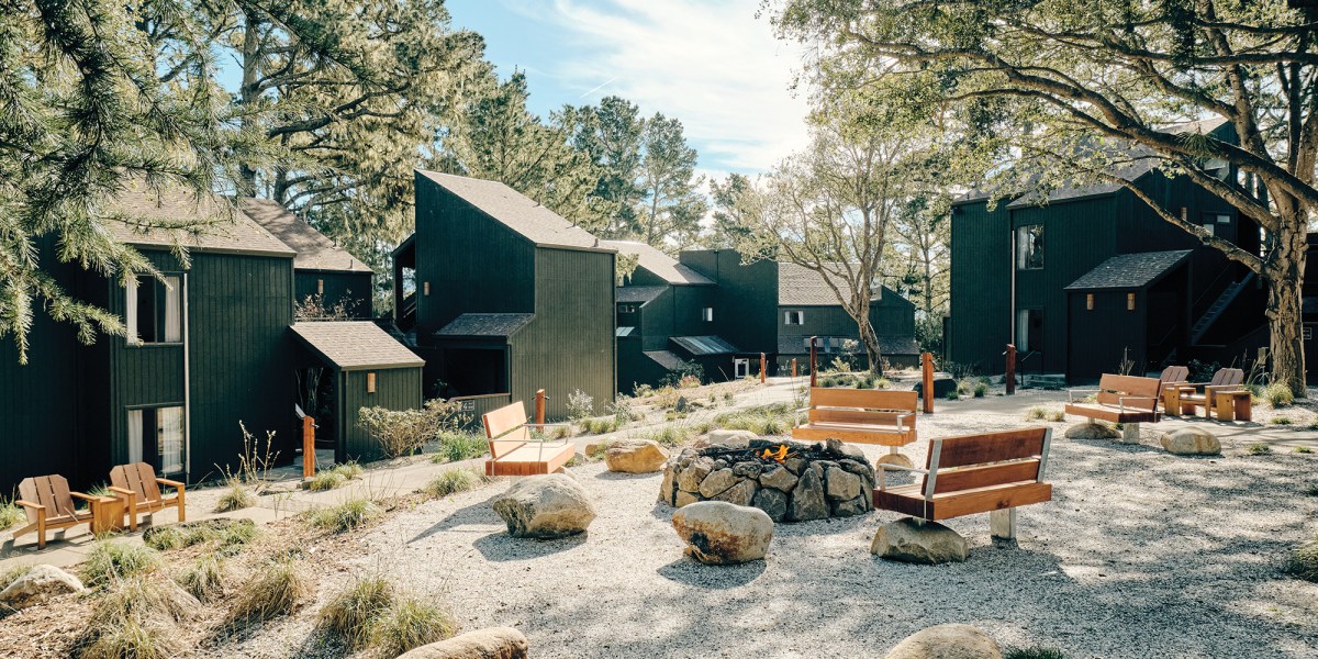 Lodge at Marconi Courtyard