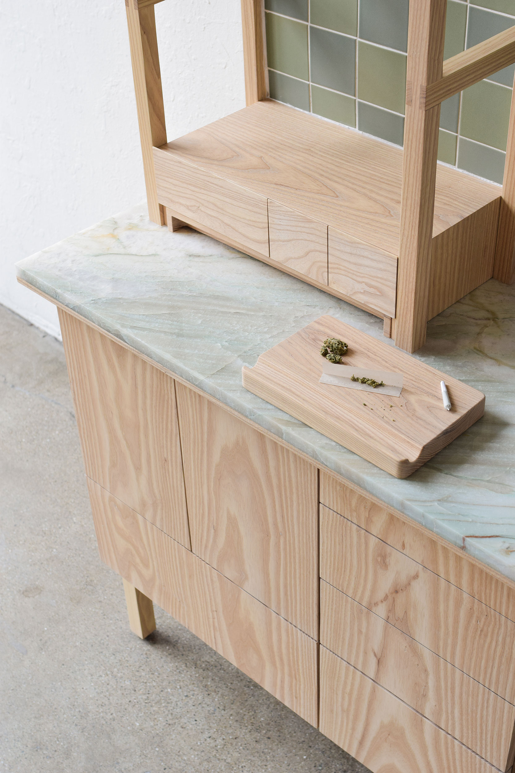 Marijuana Rolling Station on the High Bar