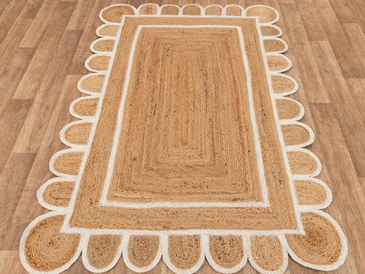 scallop edge jute rug