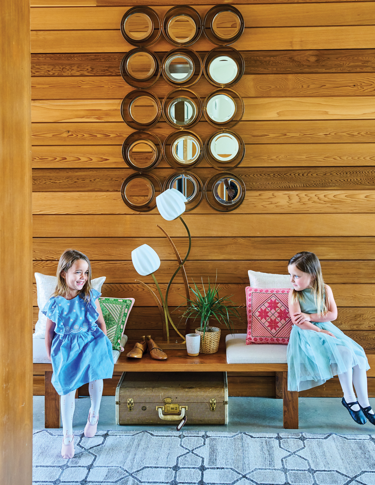 Mendel Children Home Foyer