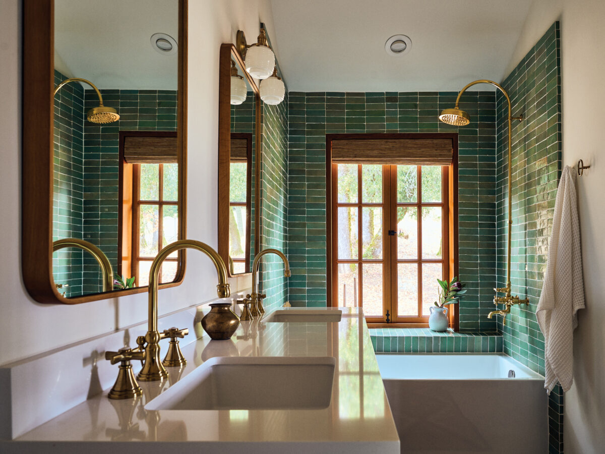Mendocino Ranch Cabin Bathroom