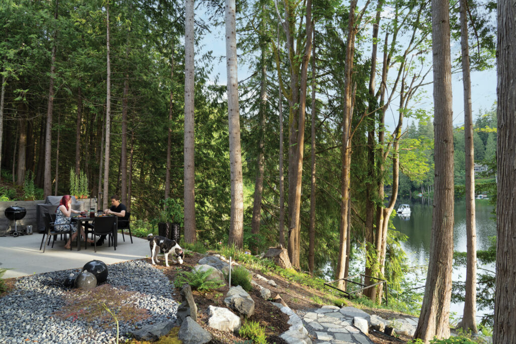 Minecraft House Outdoor Dining