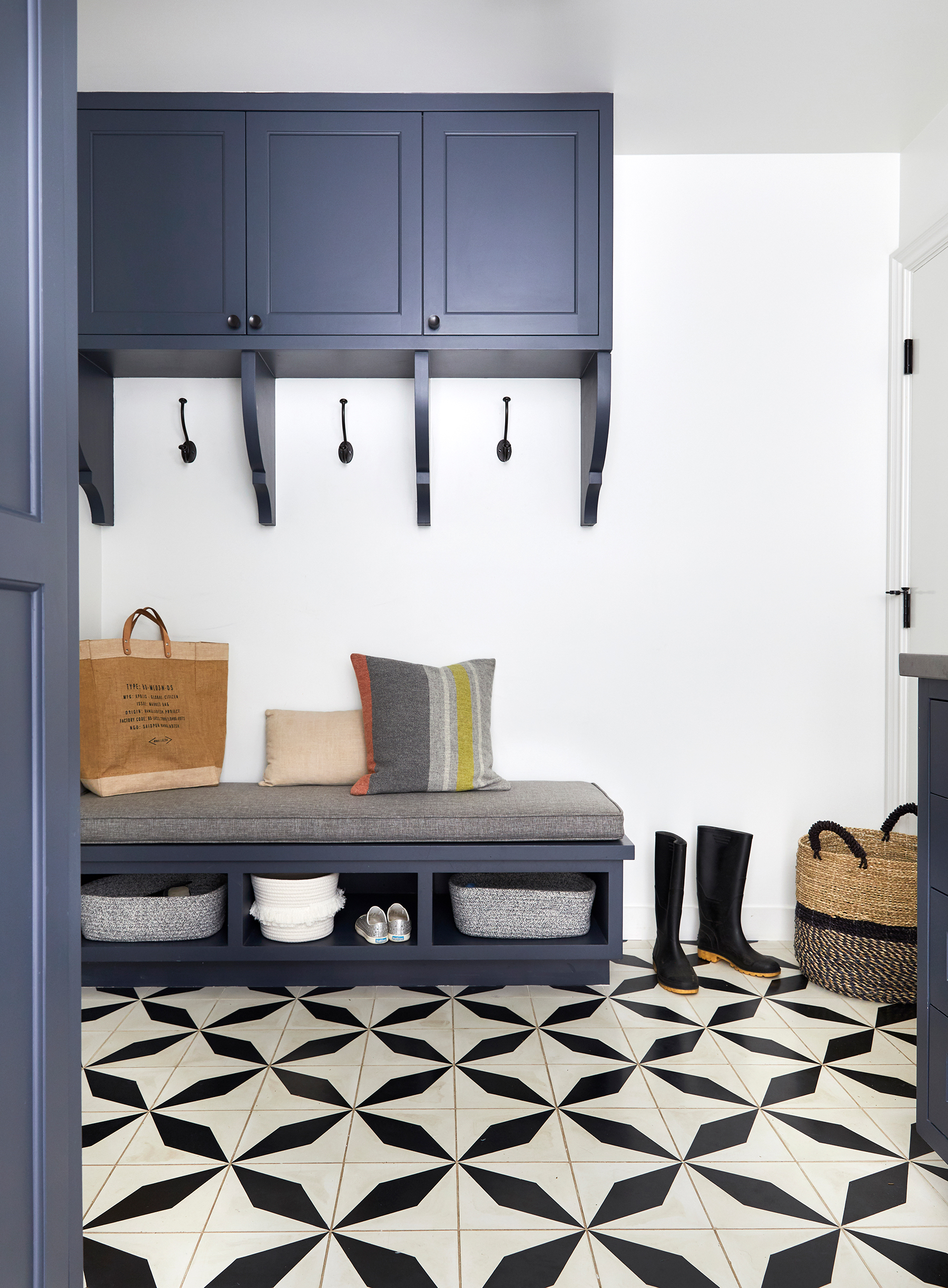East Valley Montecito Mudroom